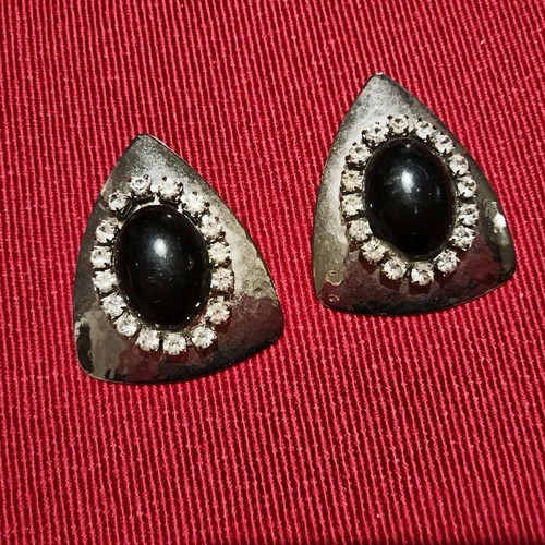 Vintage earrings used, two pairs with clip