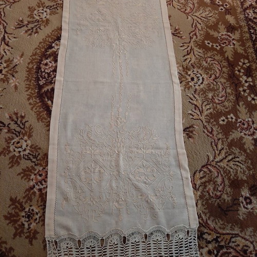 Table runner used handmade 130x45 ecru