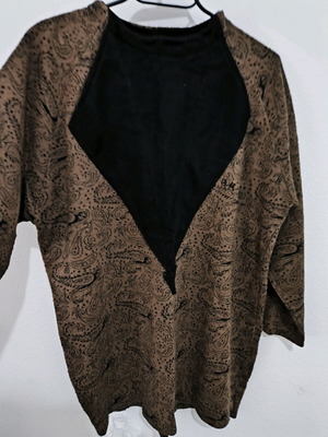 Set of 2 brown blouses used with long sleeves
