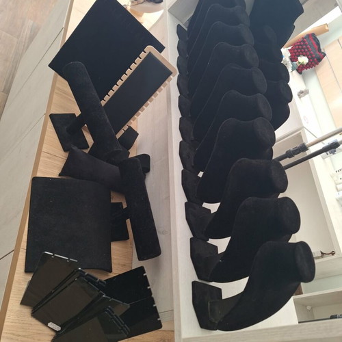 Velvet jewelry display set with 15 small and 1 large necklace stands