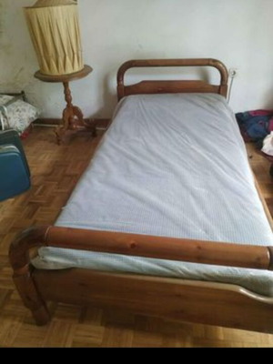 Κρεβάτι ξύλινο μονό μεταχειρισμένο χωρίς στρώμα
