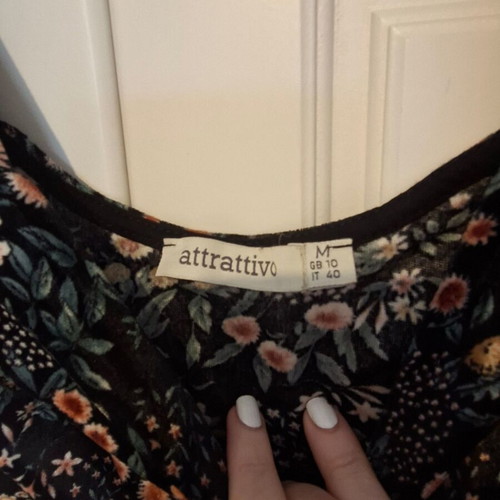 Attrattivo black velvet floral crop top, size M