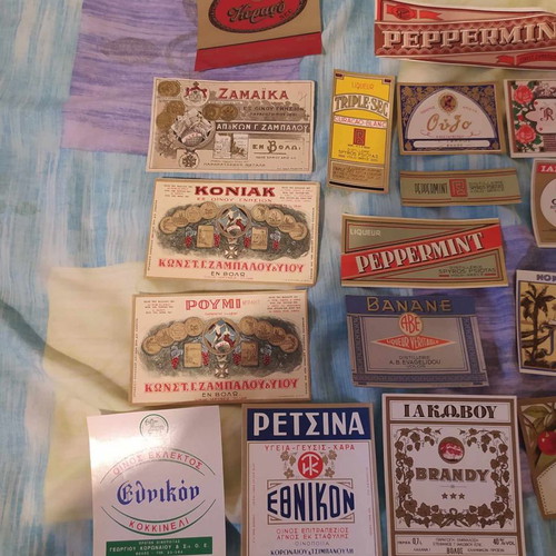 Wine labels used, pack of 20 old