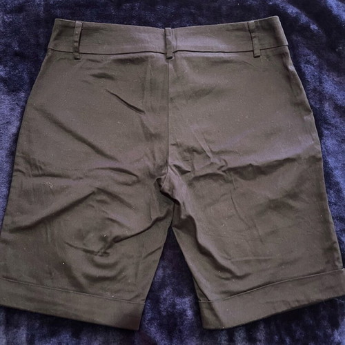 Women's black bermuda size M like new