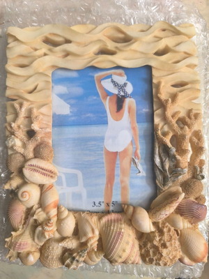 Photo frame with shells and corals like new, summer style 3.5×5