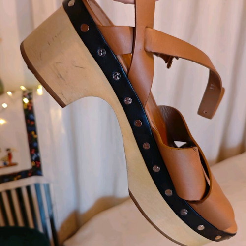 Prada leather sandals used, beige and brown, size 39