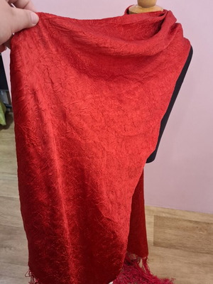 Red scarf with fringes like new