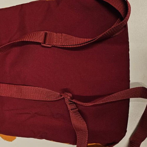 Sammies kids backpack by Samsonite with giraffe design like new