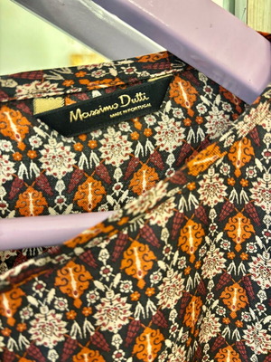 Γυναικεία αέρινη μπλούζα Massimo Dutti σαν καινούργια, μπεζ και κόκκινη, μέγεθος M