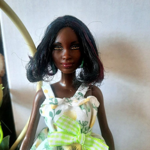 Barbie Fashionistas Doll #25 Blue Brocade used