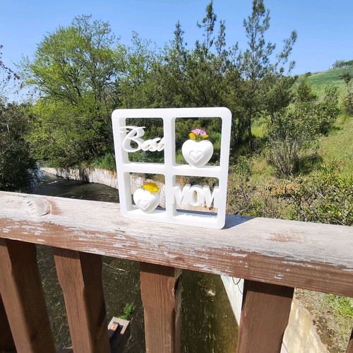 3D printed table stand "Best MOM" with heart-shaped jars new