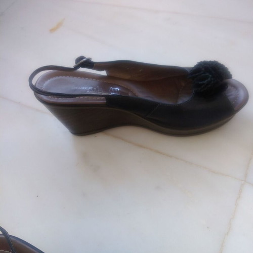 Boxer black platform sandals like new, size 38