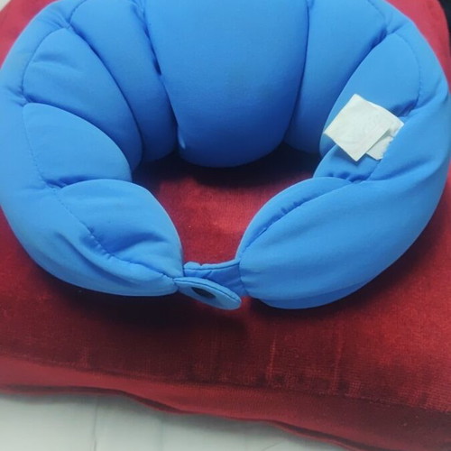 Rilax zzz neck pillow like new