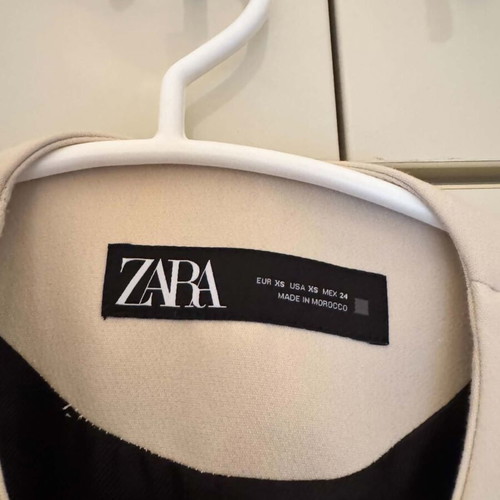 Zara suit beige, like new, jacket XS and pants S
