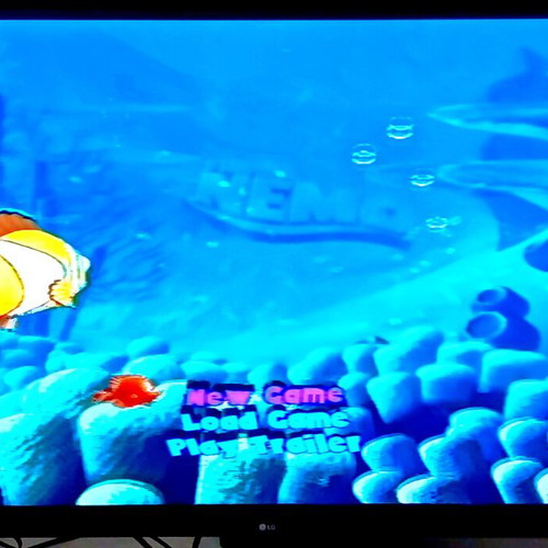 PS2 Game Finding Nemo like new, action