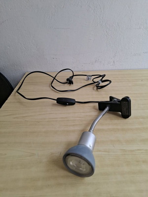 Eglo Fabio desk lamp like new with clamp