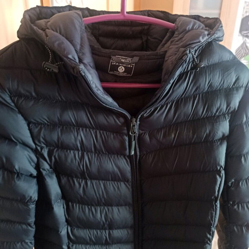Mountain Warehouse women's waterproof jacket like new, black