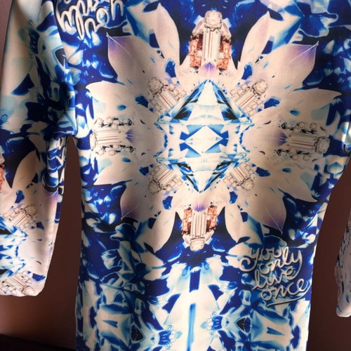 Women's dress like new, size S, blue and white with diamond pattern