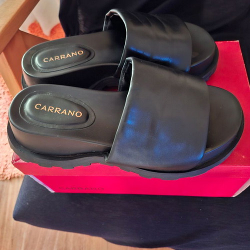 Carrano leather sandals size 38 like new, black