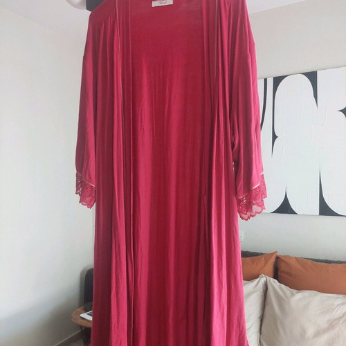 Triumph thin bathrobe like new, size M/L, blackberry color
