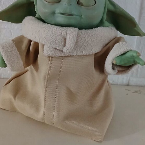 Baby Yoda The Mandalorian figure used, Mattel, 28-30 cm