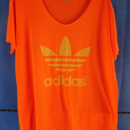 Unisex T-shirt Adidas used, size M, orange color