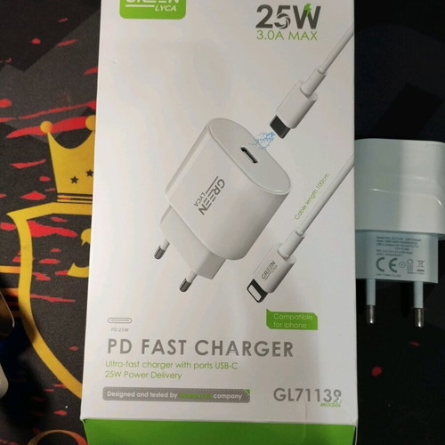 25W PD charger with Lightning cable like new