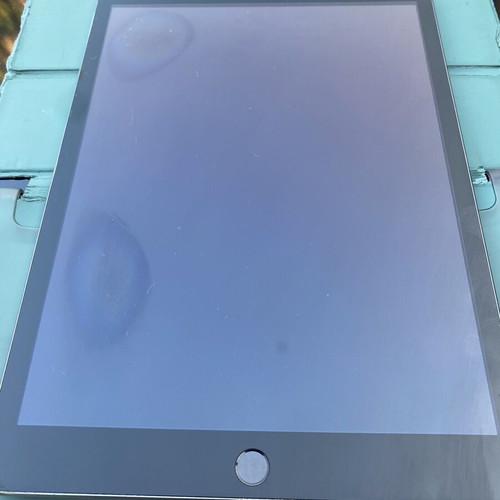iPad 9th Generation 64 GB used