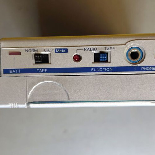 Toshiba KT-S1 Walkman cassette player with FM radio used