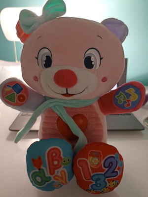 Nena Educational Teddy Bear like new by Clementoni with music and phrases