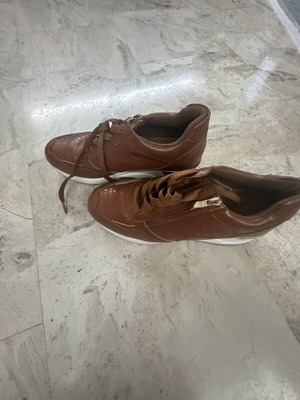 Sneakers women brown size 39 like new