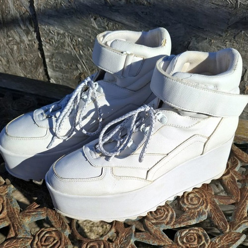 Bershka platform shoes white like new, size 41