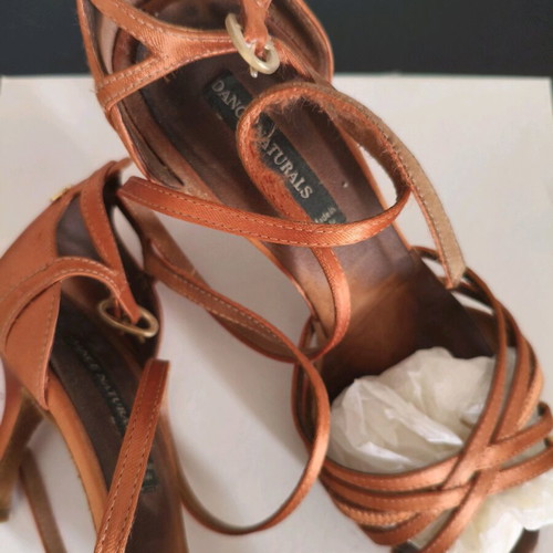 Dance Naturals Raso brown dance shoes used size 35.5