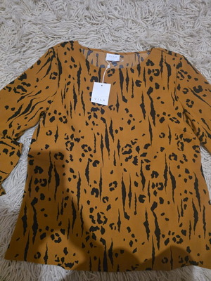 Orange blouse size M new