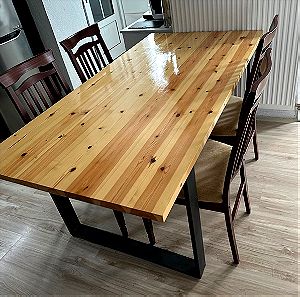 Μασίφ ξύλινο τραπέζι
