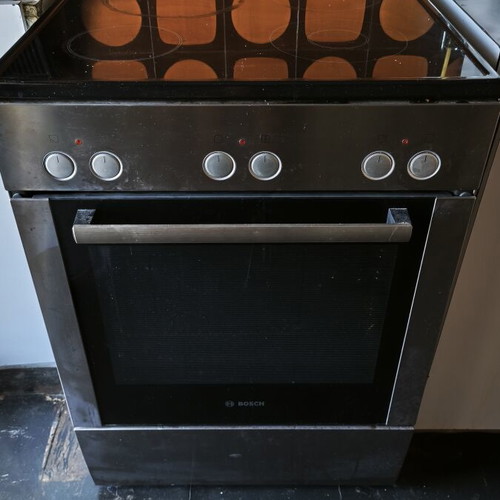 Bosch ceramic hob cooker with oven