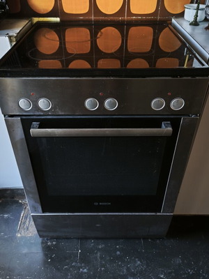 Bosch ceramic hob cooker with oven