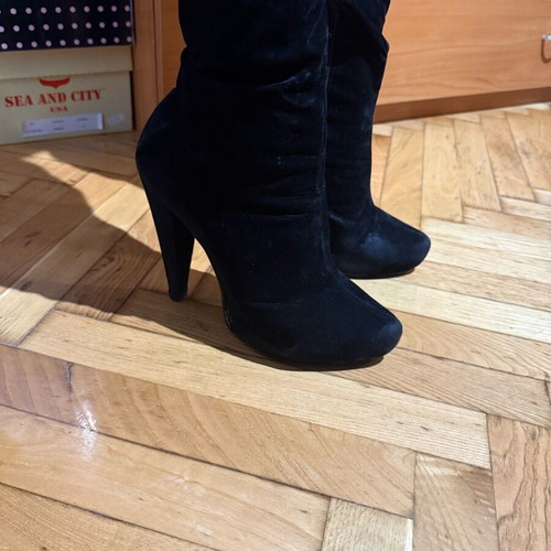 Toi&Moi suede boots used black size 40 10cm heel