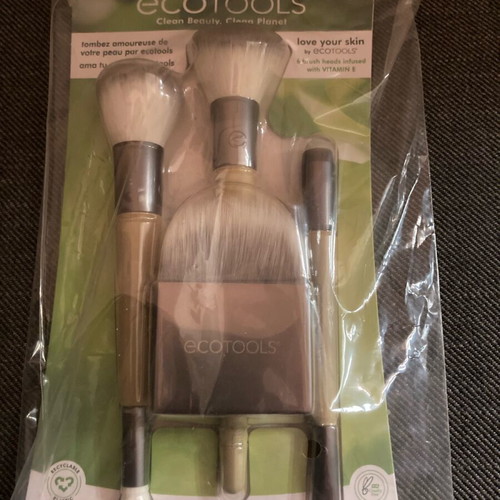 Happy box and Eco Tools brush set new