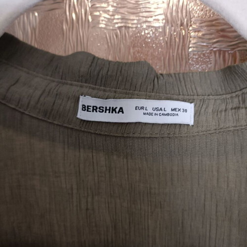 Bershka women's green airy set shirt and pants like new