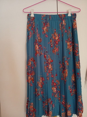 Zara midi pleated skirt multicolor like new