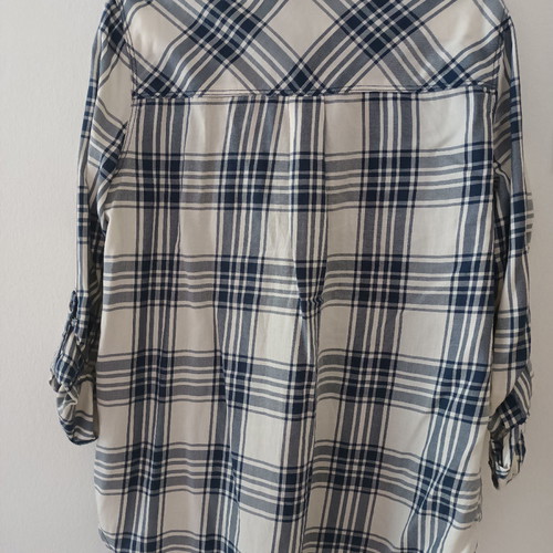 Women's checked shirt lightly used, size M