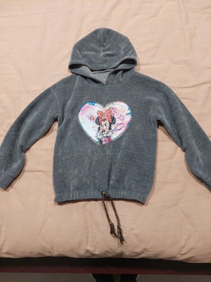 Girls' sweatshirt like new, 6-7 years old