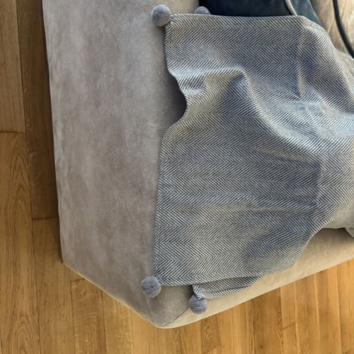 Pashmina gray with herringbone pattern like new