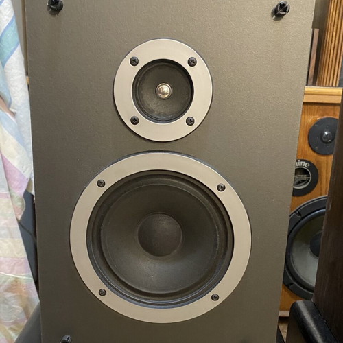 Wharfedale W-10 vintage 2-way speakers, made in England