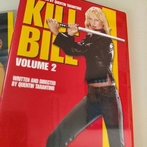 Kill Bill Volumes I and II DVD set like new with English subtitles
