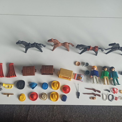 Playmobil Vintage used assorted pieces and accessories Geobra Lyra 1974