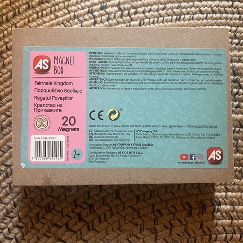 Magnet box with 20 wooden magnets, AS company, ages 2+
