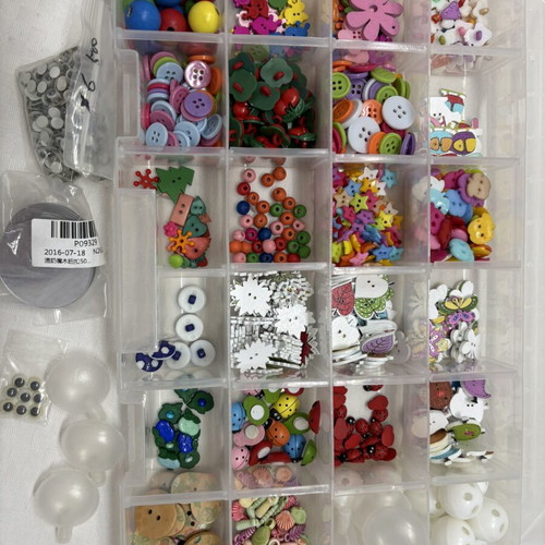 Large felt, fabrics & sewing/craft supplies pack