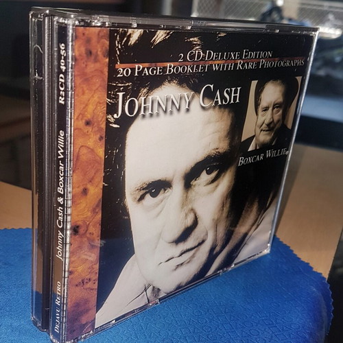 Johnny Cash & Boxcar Willie Dejavu Retro Gold Collection CD, country